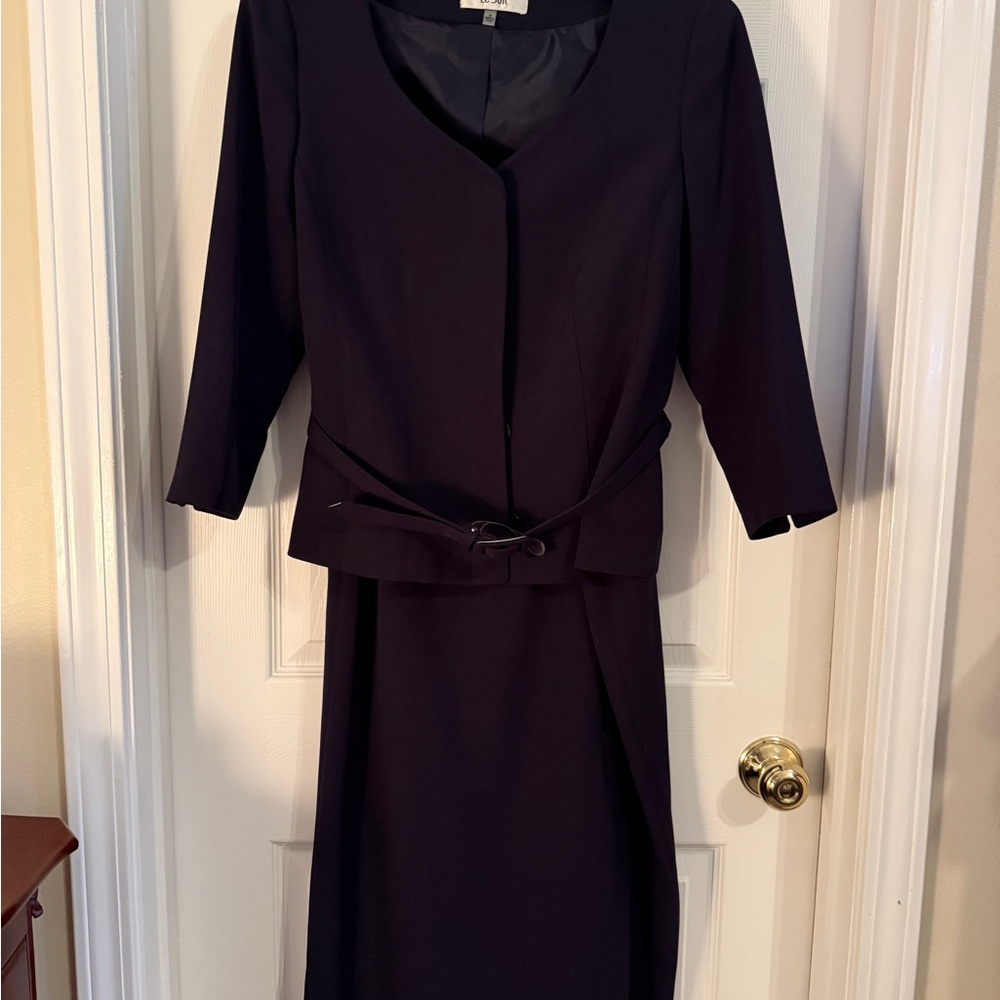 Le Suit Elegant Dark Long Sleeve Dress